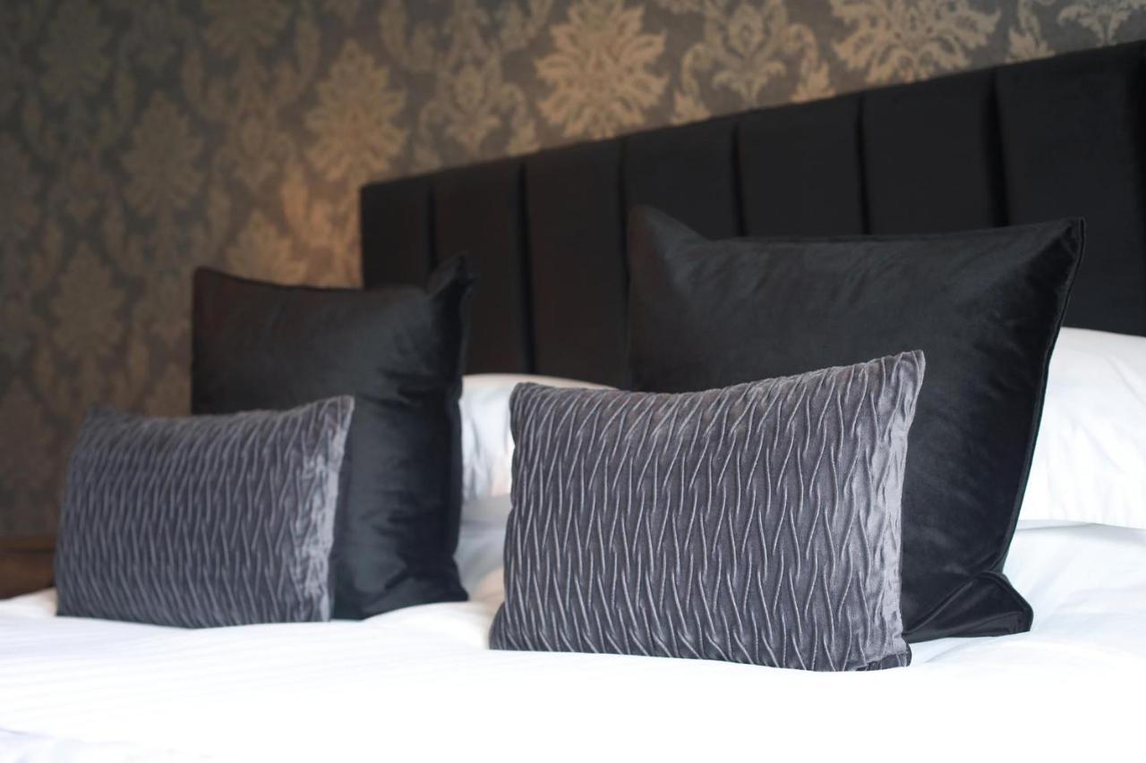 Llansantffraid Glyn Ceiriog Oyo Glyn Valley Hotel מראה חיצוני תמונה