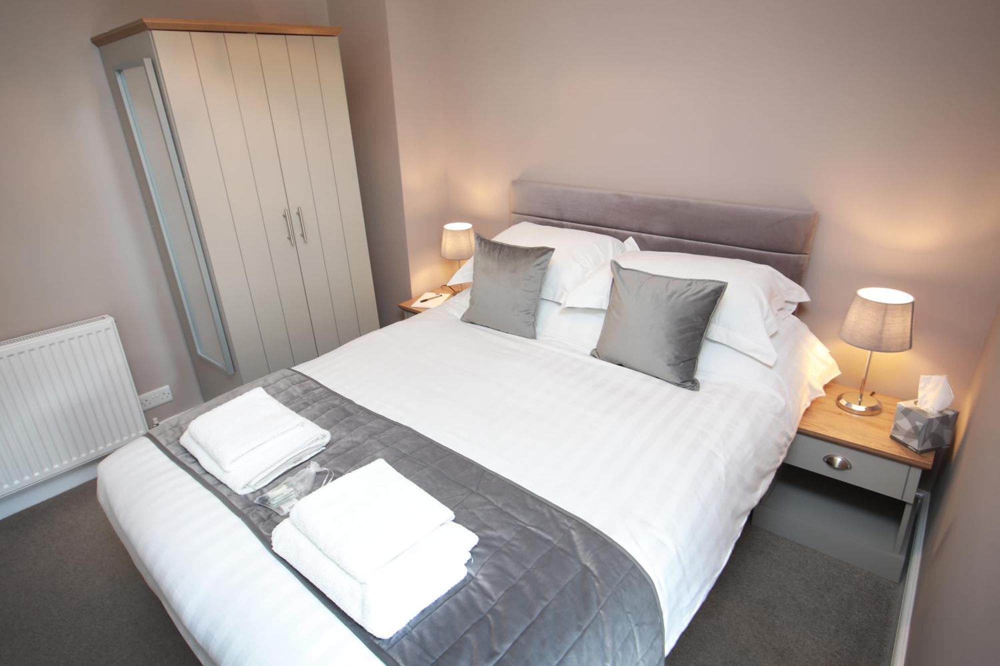 Llansantffraid Glyn Ceiriog Oyo Glyn Valley Hotel מראה חיצוני תמונה
